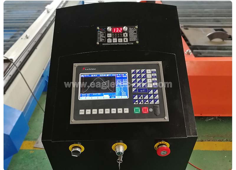 plasma cutting system with torch height controller 