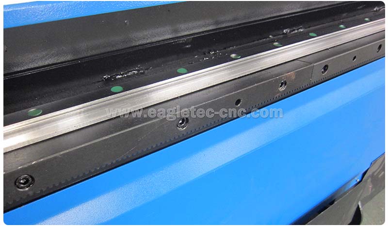 square linear guide rails and rack on cnc plasma table