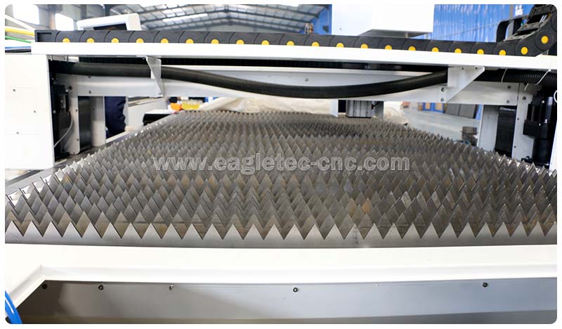 fiber laser cutter saw blade table 