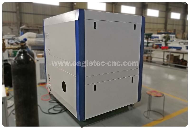 small enclosed fiber laser cutting machine rear view