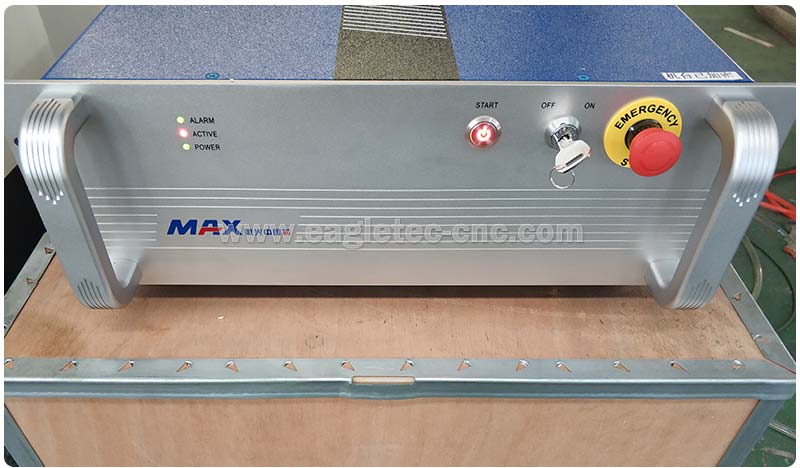 MAX 1000W fiber laser source