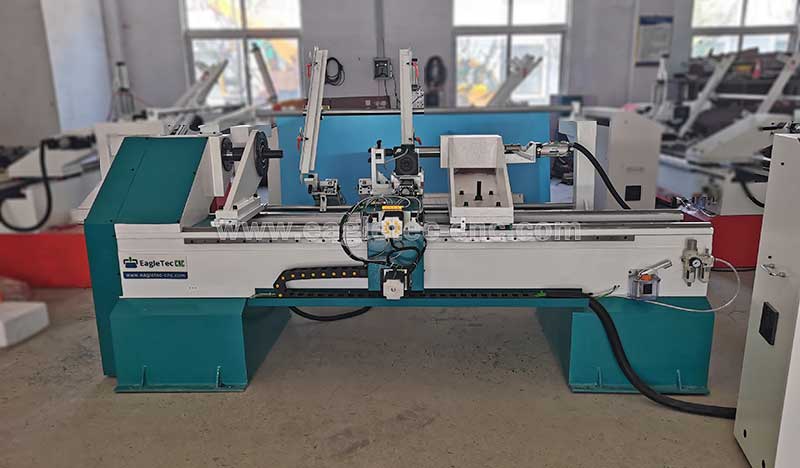 automatic wood turning machine