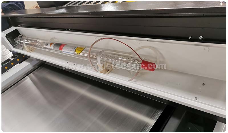 yongli a6s co2 laser tube on the co2 fiber laser combo