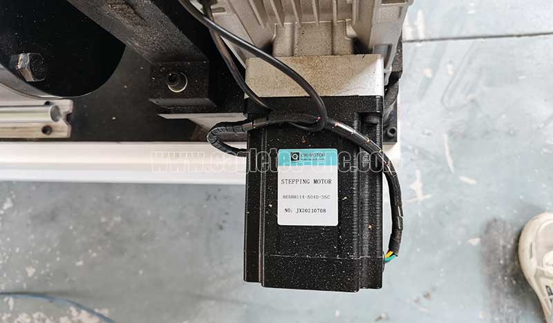 CW stepper motors on motion axis of 1325 cnc router with rotary