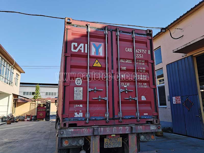 the container is locked after loading