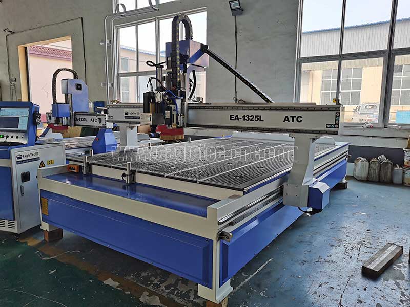 cnc router with atc row type and drill block