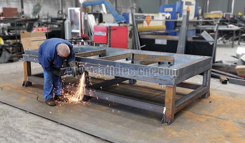 eagletec welded plasma table base