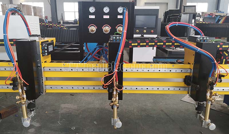 gantry cnc flame cutter machine with three torches