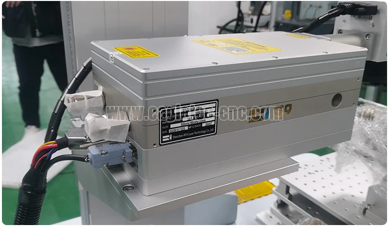 5w uv laser source on the lifting column of uv laser engraving machine