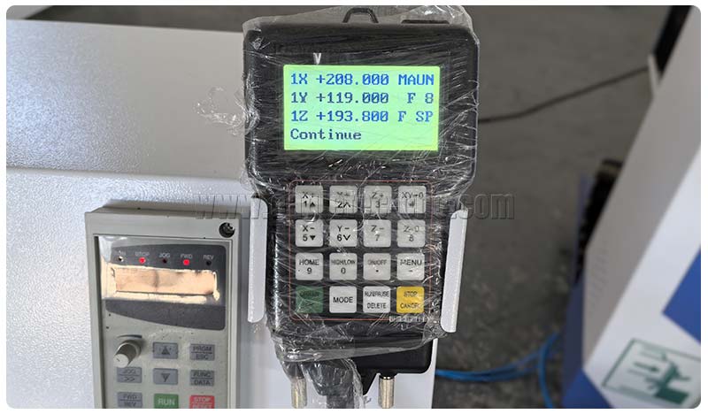 RichAuto DSP controller on 4x4 CNC RichAuto DSP controller on 4x4 CNC