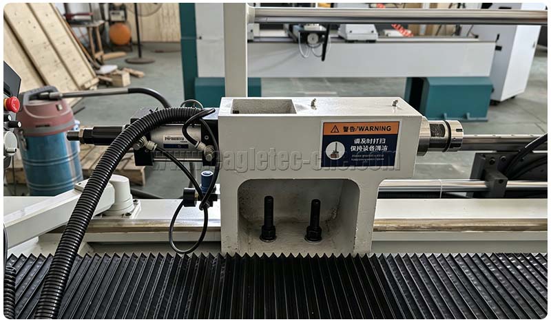 center-supported pneumatic tailstock on concial legs cnc wood turning machine center-supported pneumatic tailstock on concial legs cnc wood turning machine