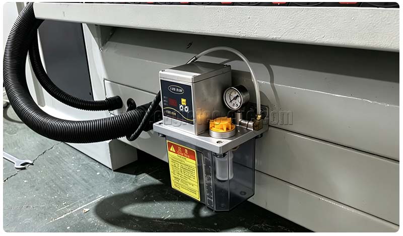 automatic lubrication pump on the wood furniture leg making machine automatic lubrication pump on the wood furniture leg making machine