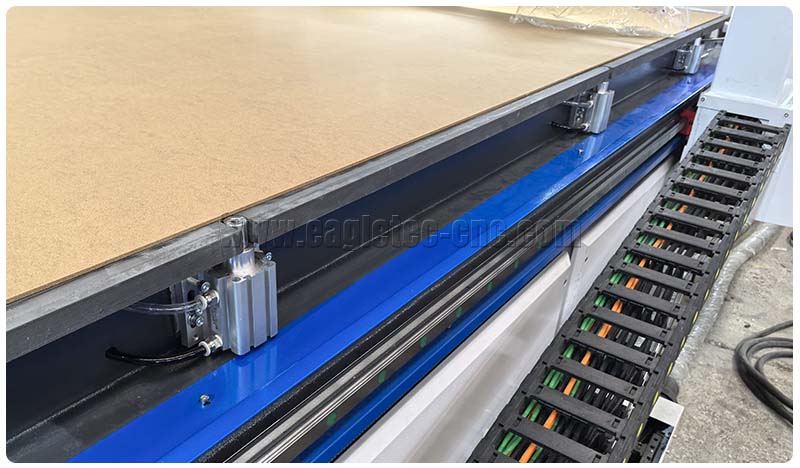 pneumatic material alignment cylinders on an CNC router with CCD camera pneumatic material alignment cylinders on an CNC router with CCD camera